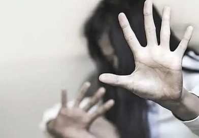 16കാരിയെ മദ്യം നൽകി കൂട്ടബലാത്സംഗത്തിനിരയായി; രണ്ട് പേര്‍ അറസ്റ്റില്‍