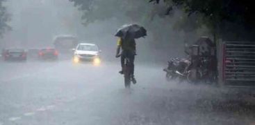സംസ്ഥാനത്ത് അതിതീവ്ര മഴ വിവിധ ജില്ലകളിൽ റെഡ് അലർട്ട് പ്രഖ്യാപിച്ചു