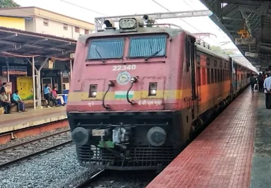 ഓണം പ്രമാണിച്ച് കേരളത്തിലേക്കുള്ള യാത്രാ തിരക്ക് കുറയ്ക്കുന്നതിനായി ഇന്ത്യൻ റെയിൽവേ