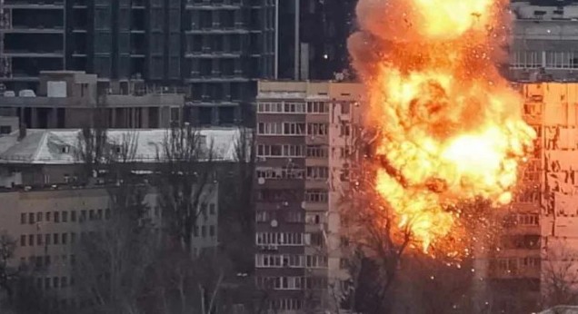 സമാധാന ചർച്ചകൾക്കിടെ കീവിൽ റഷ്യയുടെ മിസൈൽ ആക്രമണം; ഒരു മരണം, നിരവധി പേർക്ക് പരിക്ക്