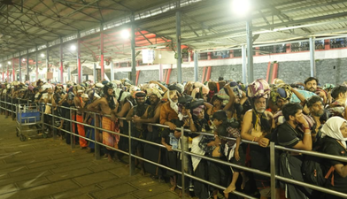 ശബരിമലയിൽ സുരക്ഷ ശക്തമാക്കിസന്നിധാനത്ത് സംയുക്ത സേനയുടെ റൂട്ട് മാർച്ച്ഡിസംബർ 5 നും 6 നും പ്രത്യേക സുരക്ഷാ ക്രമീകരണങ്ങൾ ശബരിമലയിൽ സുരക്ഷ ശക്തമാക്കിസന്നിധാനത്ത് സംയുക്ത സേനയുടെ റൂട്ട് മാർച്ച്ഡിസംബർ 5 നും 6 നും പ്രത്യേക സുരക്ഷാ ക്രമീകരണങ്ങൾ