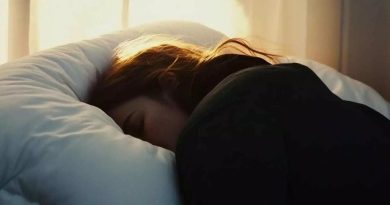 പുകവലിയോളം അപകടകാരി; ഡയറ്റും ജിമ്മുമല്ല, ആയുസ്സിന് പ്രധാനം ഉറക്കമെന്ന് പഠനങ്ങൾ