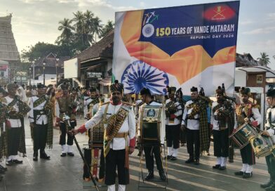 റിപ്പബ്ലിക് ദിനാഘോഷങ്ങളുടെ ഭാഗമായി പത്മനാഭസ്വാമി ക്ഷേത്ര നടയിൽ സൈനിക ബാൻഡ് പ്രകടനം റിപ്പബ്ലിക് ദിനാഘോഷങ്ങളുടെ ഭാഗമായി പത്മനാഭസ്വാമി ക്ഷേത്ര നടയിൽ സൈനിക ബാൻഡ് പ്രകടനം