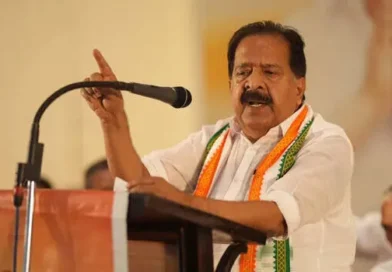 സിപിഎം ഇരട്ടവോട്ട് ചേർത്ത് തെരഞ്ഞെടുപ്പ് അട്ടിമറിക്കുന്നു: രമേശ് ചെന്നിത്തല