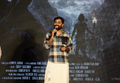 മലയാളത്തിലെ ആദ്യത്തെ ഏ.ഐ ചിത്രമായമണികണ്ഠൻ: ദി ലാസ്റ്റ്അവതാർഫസ്റ്റ് ലുക്ക് പുറത്തിറക്കിമെയ് 29-ന് ചിത്രം ലോകമെമ്പാടും റിലീസ്………………………………………..