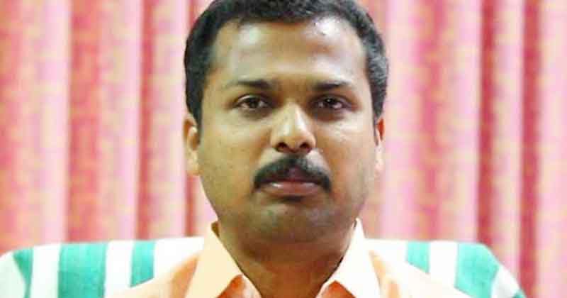 മൃഗശാല മാറ്റാനുള്ള മുഖ്യമന്ത്രിയുടെ നിർദേശത്തിന് പിന്നിൽ ഗൂഢാലോചന; കടുത്ത എതിർപ്പുമായി മുൻ എം.എൽ.എ വി.കെ. പ്രശാന്ത്
